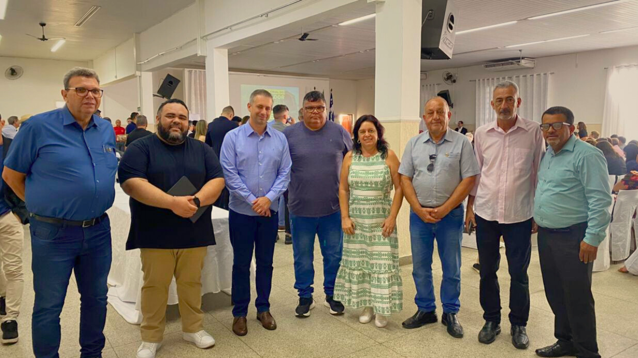 VEREADORES E PREFEITO DE HOLAMBRA EM EVENTO PROMOVIDO PELA UVESP